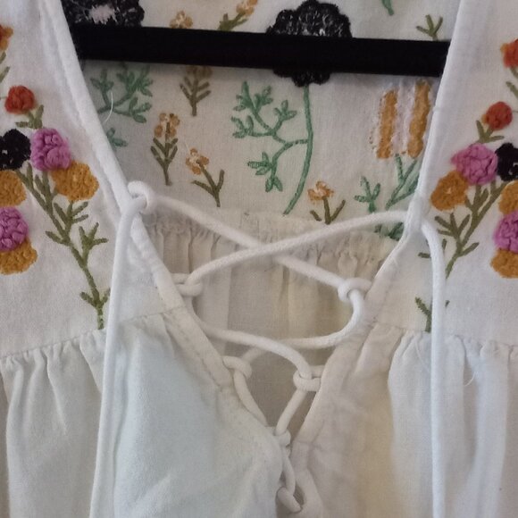 ZARA TRAFALUC cotton multi coloured embroidery puff sleeve blouse - Picture 2 of 11